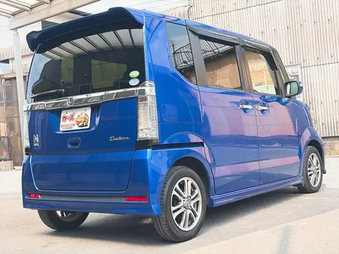 Honda N-BOX Custom