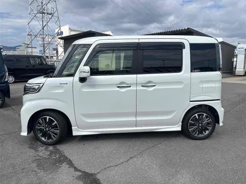 Suzuki Spacia Custom