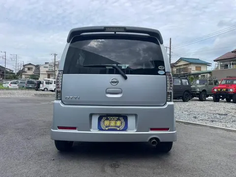 Nissan Otti