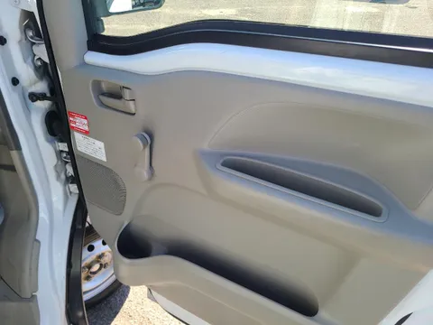 Mitsubishi Minicab Van