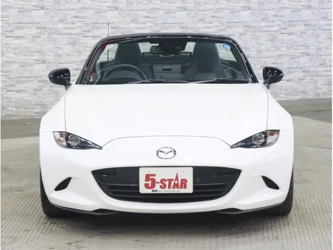 Mazda MX-5 (Roadster)