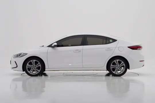 Hyundai Elantra (Avante)