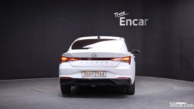 Hyundai Elantra (Avante)