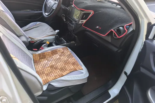 Changan CS15