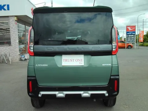 Mitsubishi Delica Mini