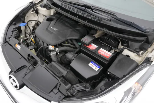 Hyundai Elantra (Avante)