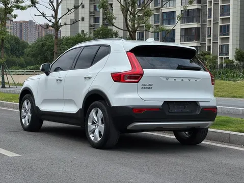 Volvo XC40
