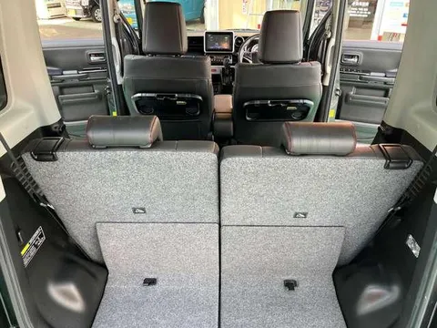 Suzuki Spacia Custom