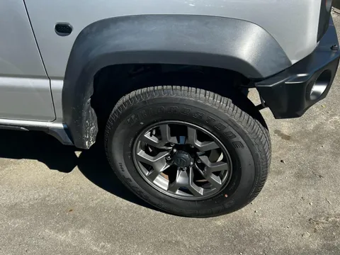 Suzuki Jimny Sierra