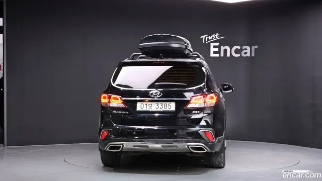 Hyundai Grand Santa Fe (Maxcruz)
