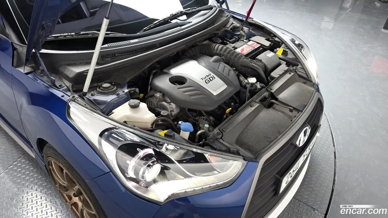 Hyundai Veloster