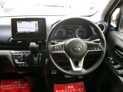 Mitsubishi eK X