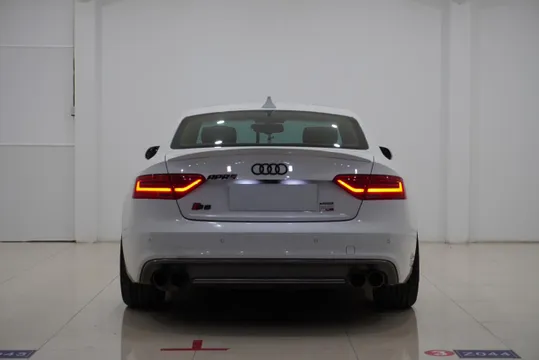 Audi S5