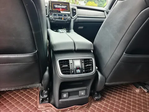 Honda UR-V