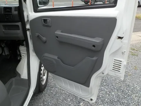 Mitsubishi Minicab Van
