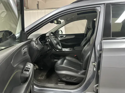 Roewe RX5
