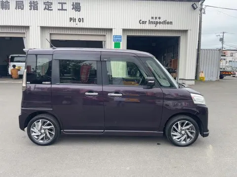 Suzuki Spacia Custom