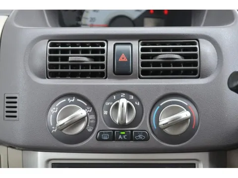 Nissan Otti