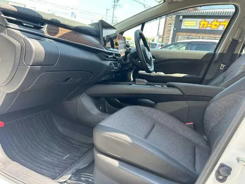 Nissan Note Aura