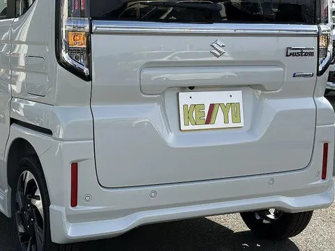 Suzuki Spacia