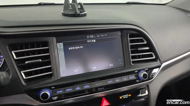Hyundai Elantra (Avante)