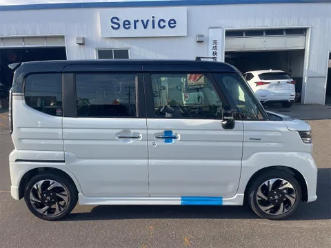 Suzuki Spacia Custom