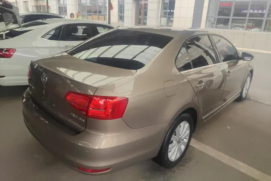 Volkswagen Sagitar