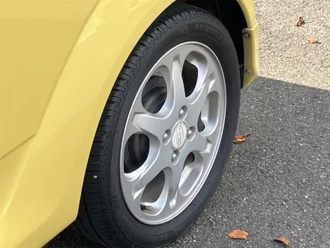 Subaru R1
