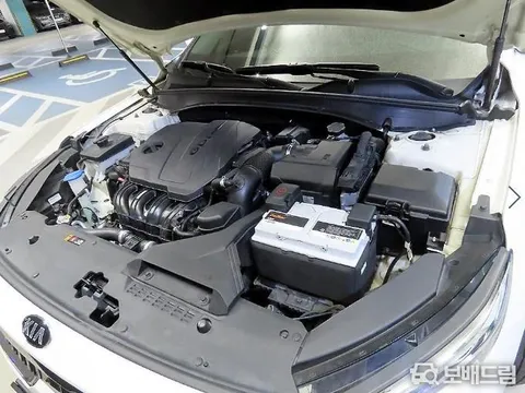 Kia Cadenza (K7)