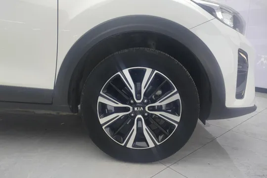 Kia KX1