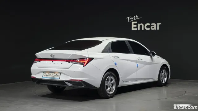 Hyundai Elantra (Avante)