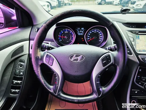 Hyundai Elantra (Avante)