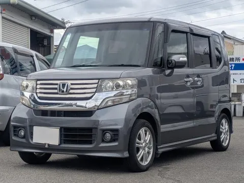 Honda N-BOX Custom