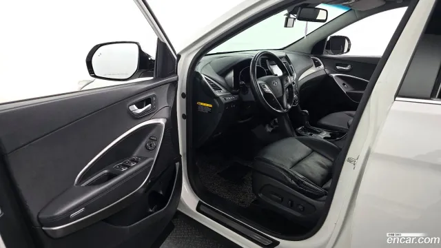 Hyundai Grand Santa Fe (Maxcruz)