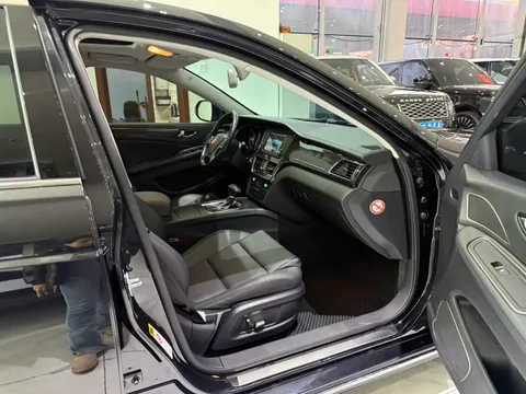 Hongqi H7