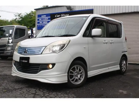 Mitsubishi Delica D:2