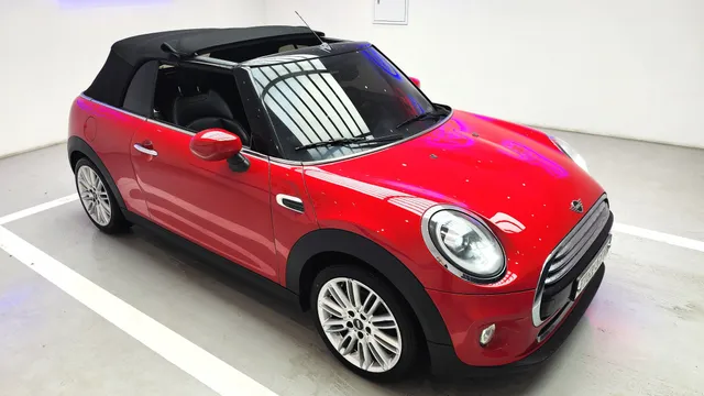 MINI Cooper Convertible