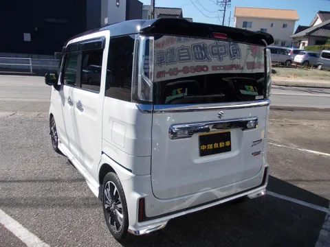 Suzuki Spacia Custom