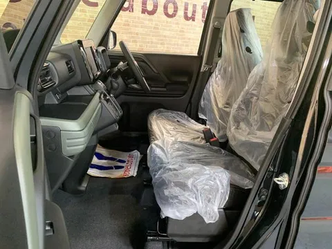 Suzuki Spacia Gear