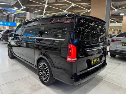 Mercedes-Benz V-Class