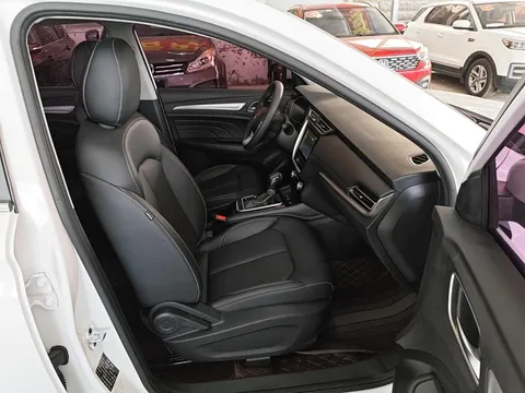 Roewe RX3