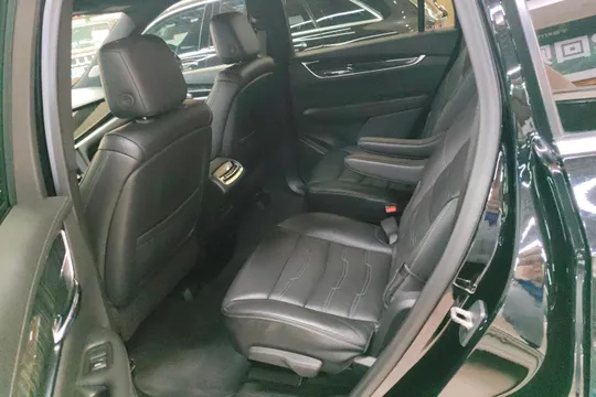 Cadillac XT6