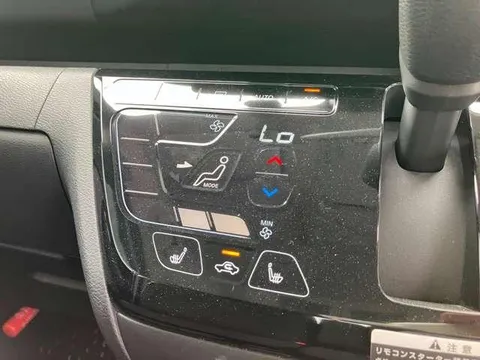 Mitsubishi eK X Space