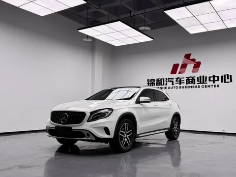 Mercedes-Benz Mercedes-Benz GLA