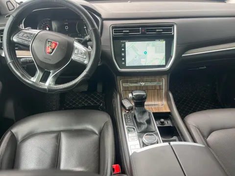 Roewe RX8