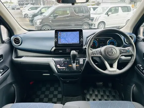 Mitsubishi eK X