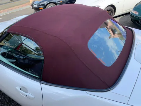 Mazda MX-5 (Roadster)
