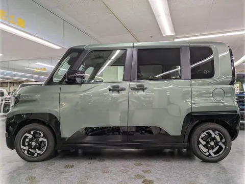 Mitsubishi Delica Mini
