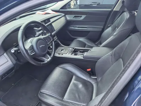 Jaguar XFL