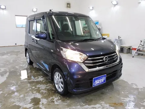 Nissan Dayz Roox